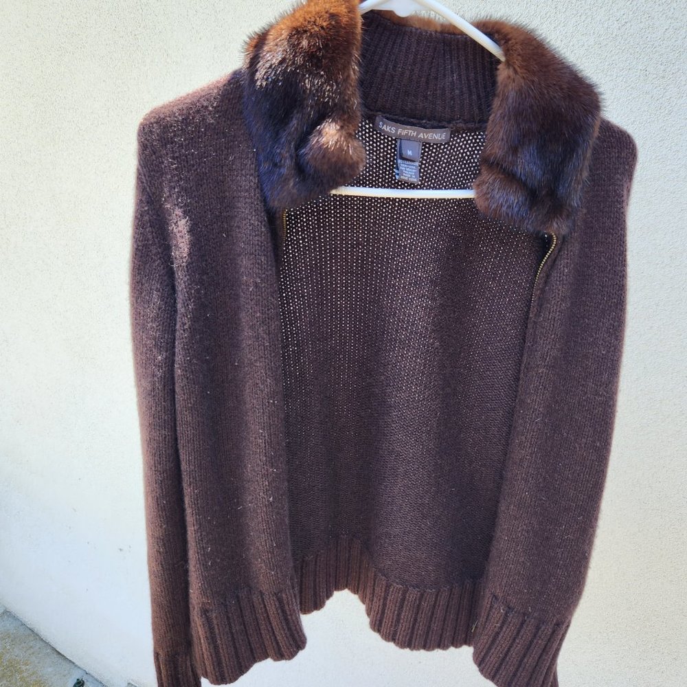 Saks Fifth Avenue womens Cashmere sweater brown with Mink trim size medium